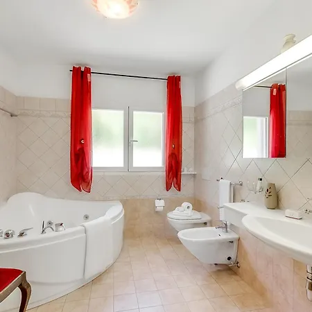 Gambarogno Vista Bella 2 - Happy